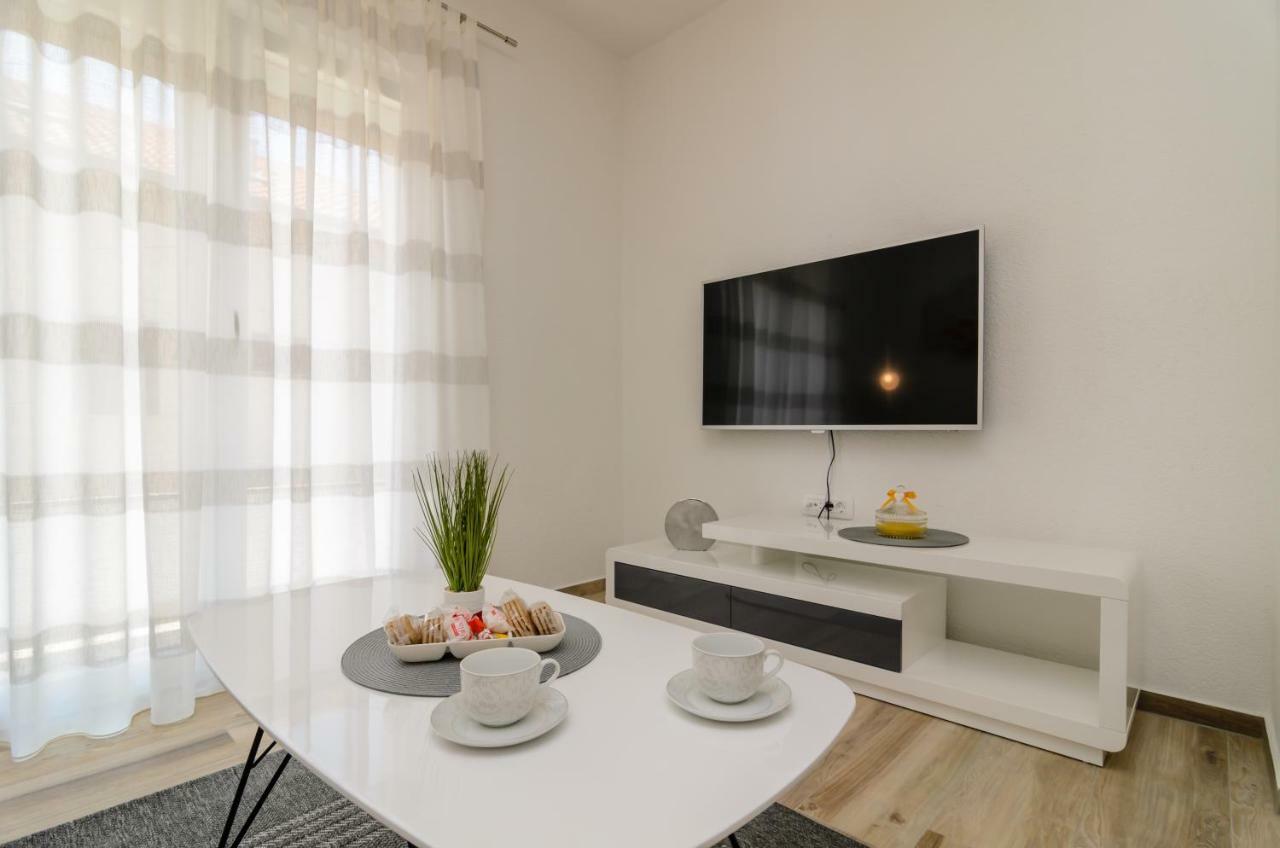 Apartment Petra Zadar Exterior foto